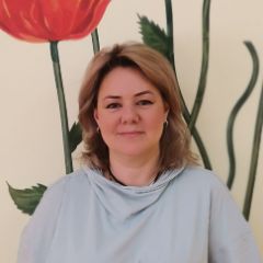 Устинова Галина